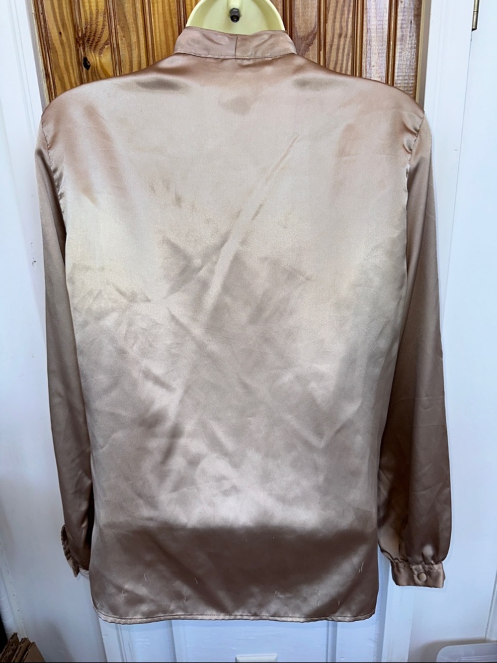 Vintage‎ 70s/80s Chaus Satin Taupe Button-Front Blouse with Pleated Neck - Picture 6 of 9